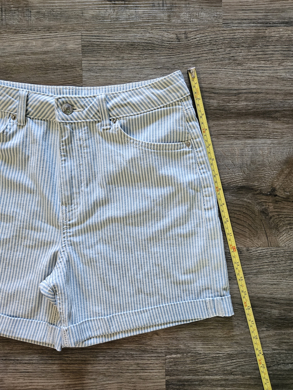 M&S 90's Boyfriend Blue & White Striped Shorts - Picture 4 of 10